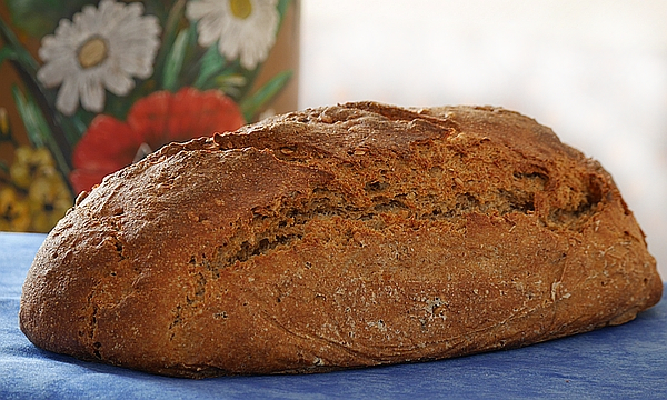 Brot aus den beiden Backmischungen Krustenbrot und Landbrot